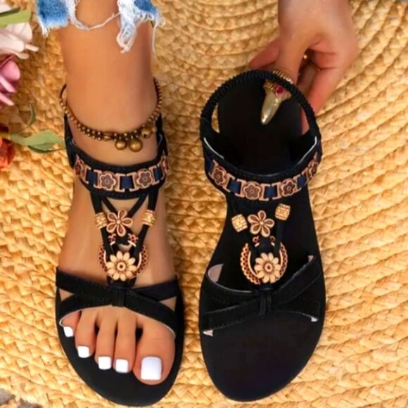 Elegant Black and Gold Women's Sandals Sz 8 - Picture 3 of 6